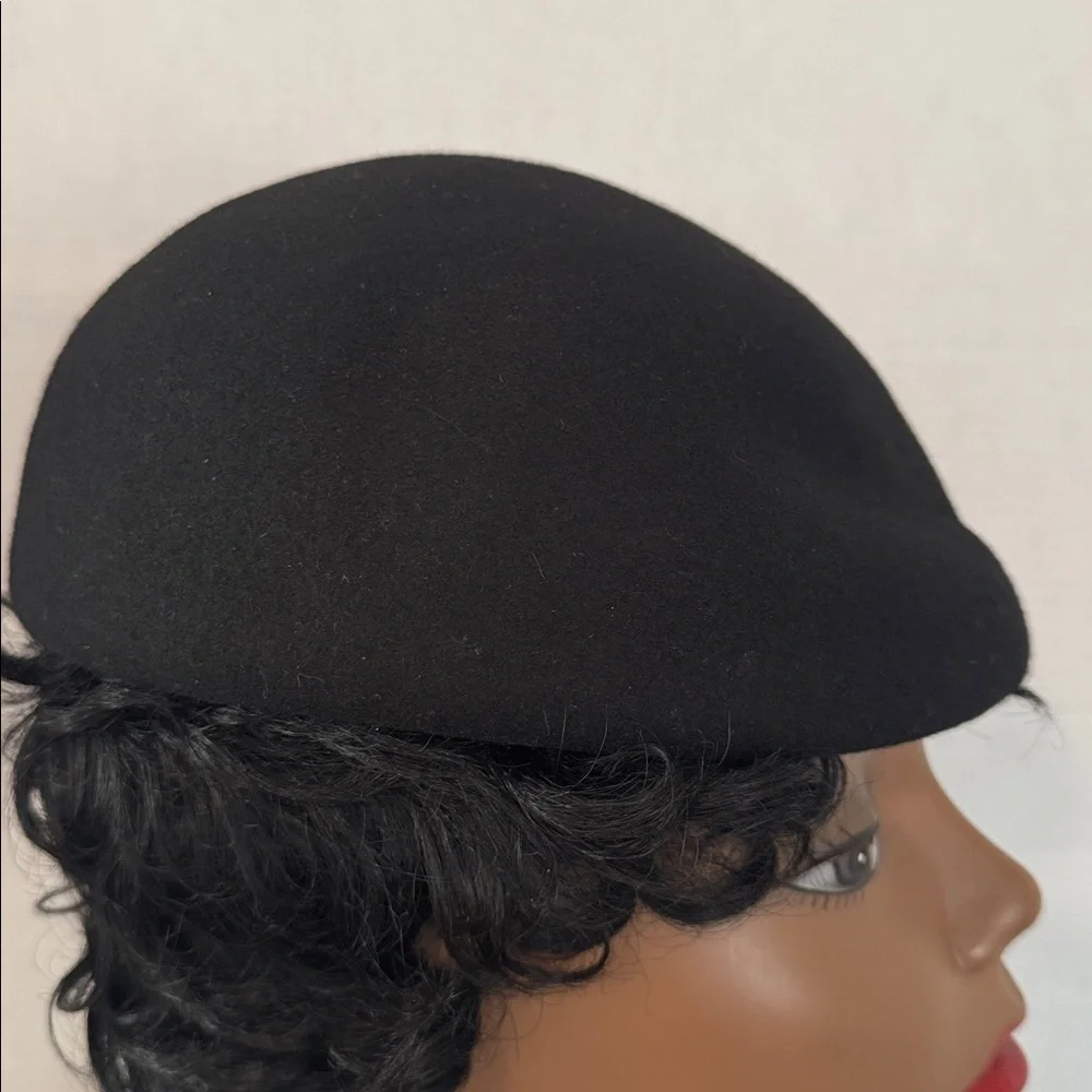 Grace Black Wool Beret with Fur Accent